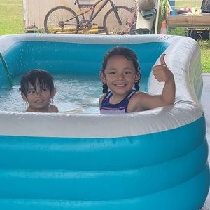 Meet your Posher, Raquel